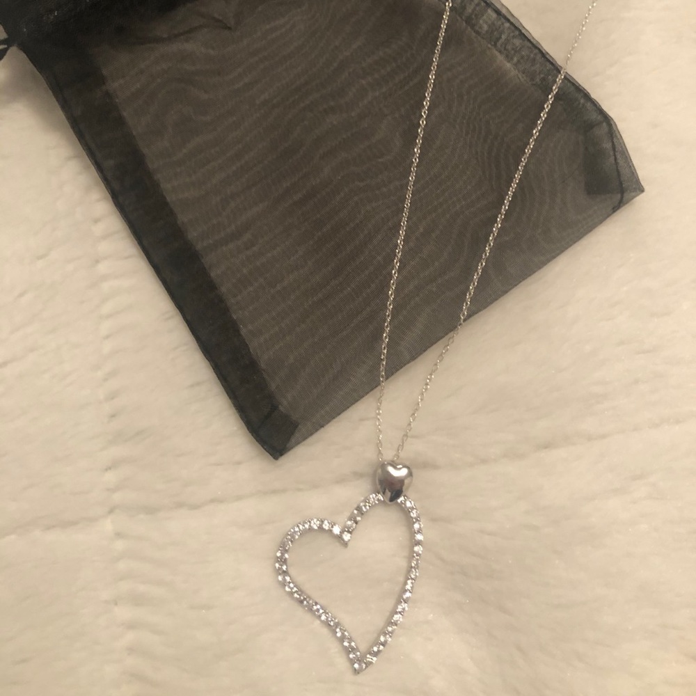 HEART NECKLACE - Picture 3 of 5